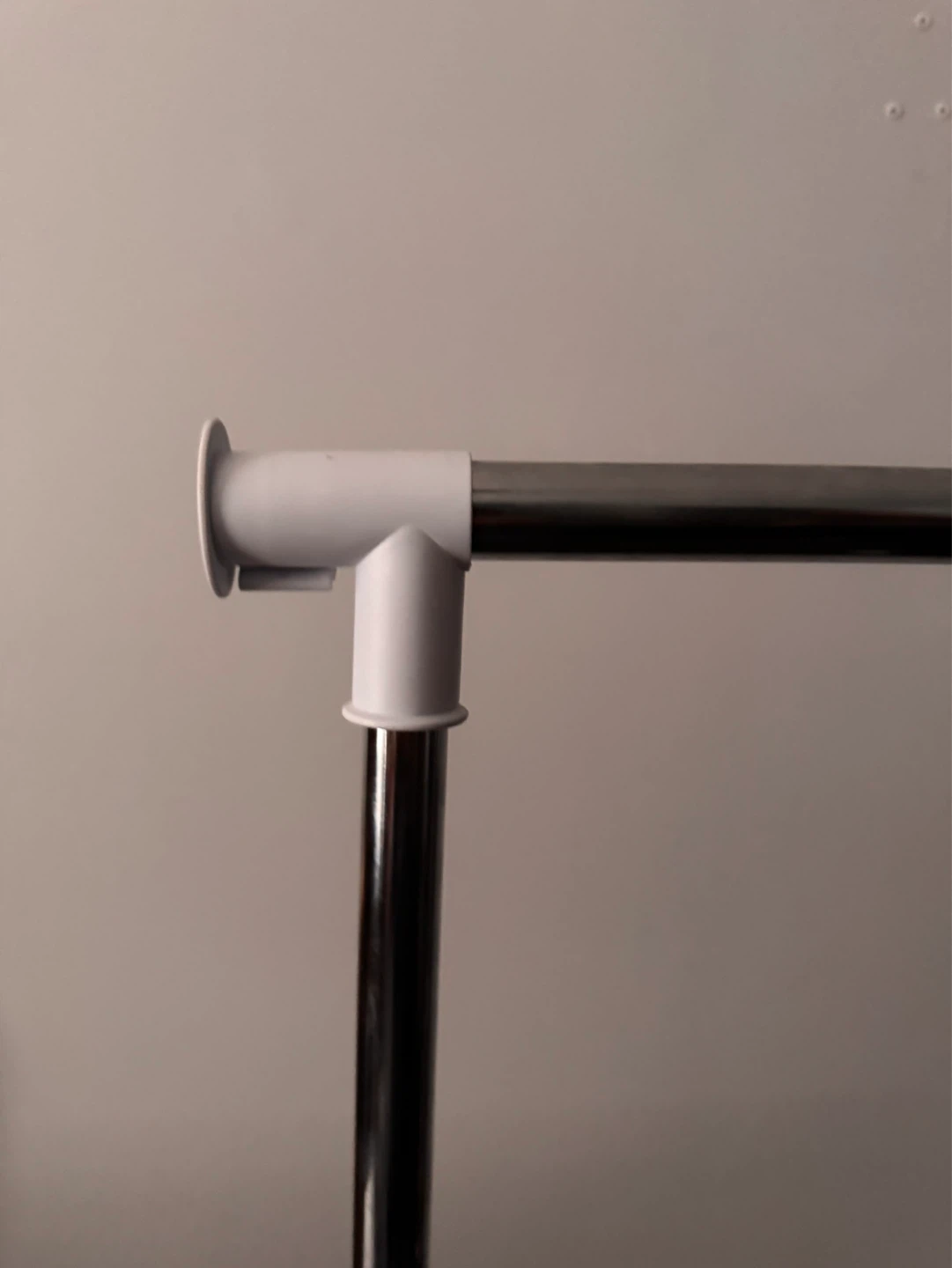 Adjustable Garment Rack - photo 3