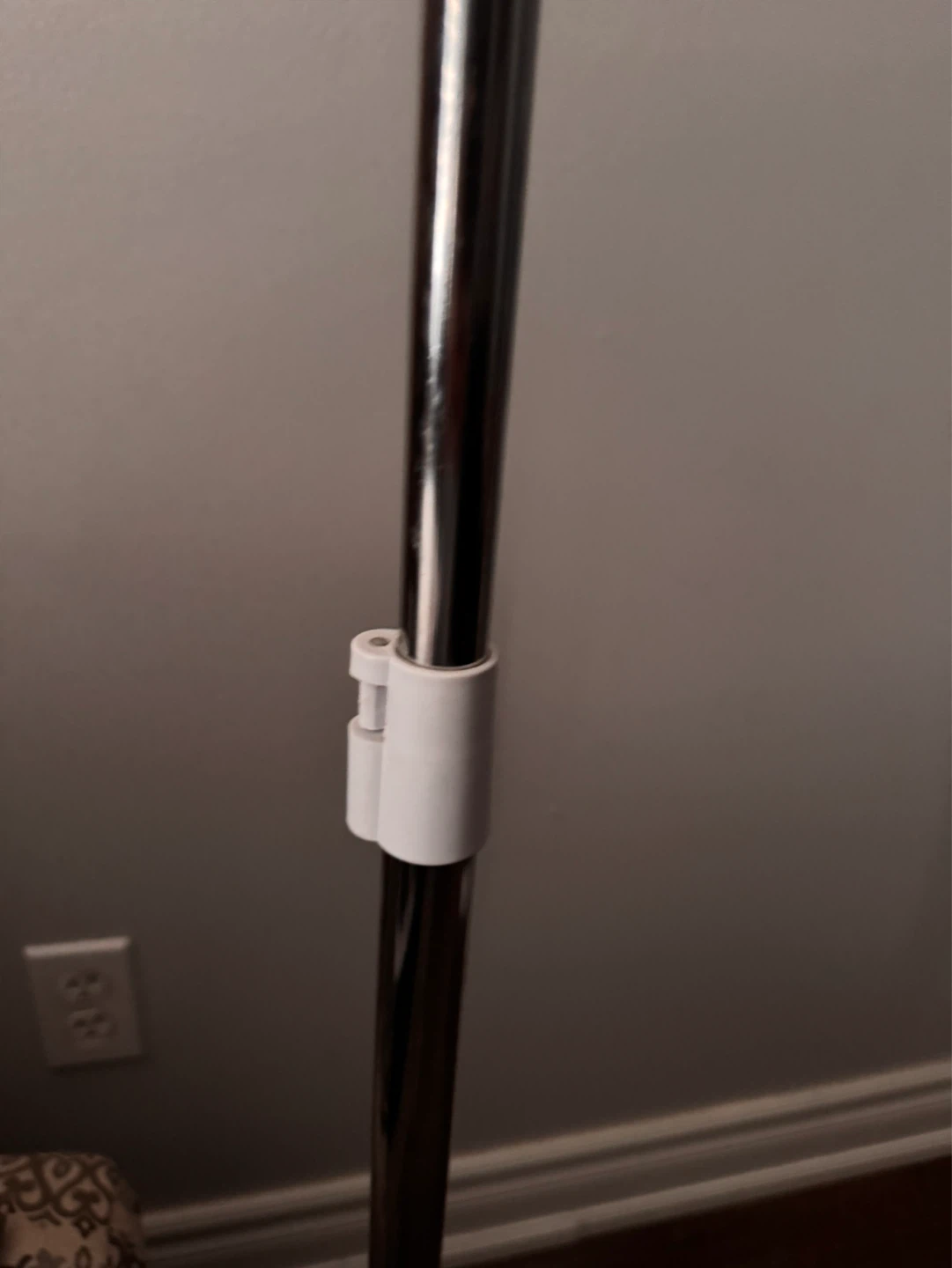 Adjustable Garment Rack - photo 2