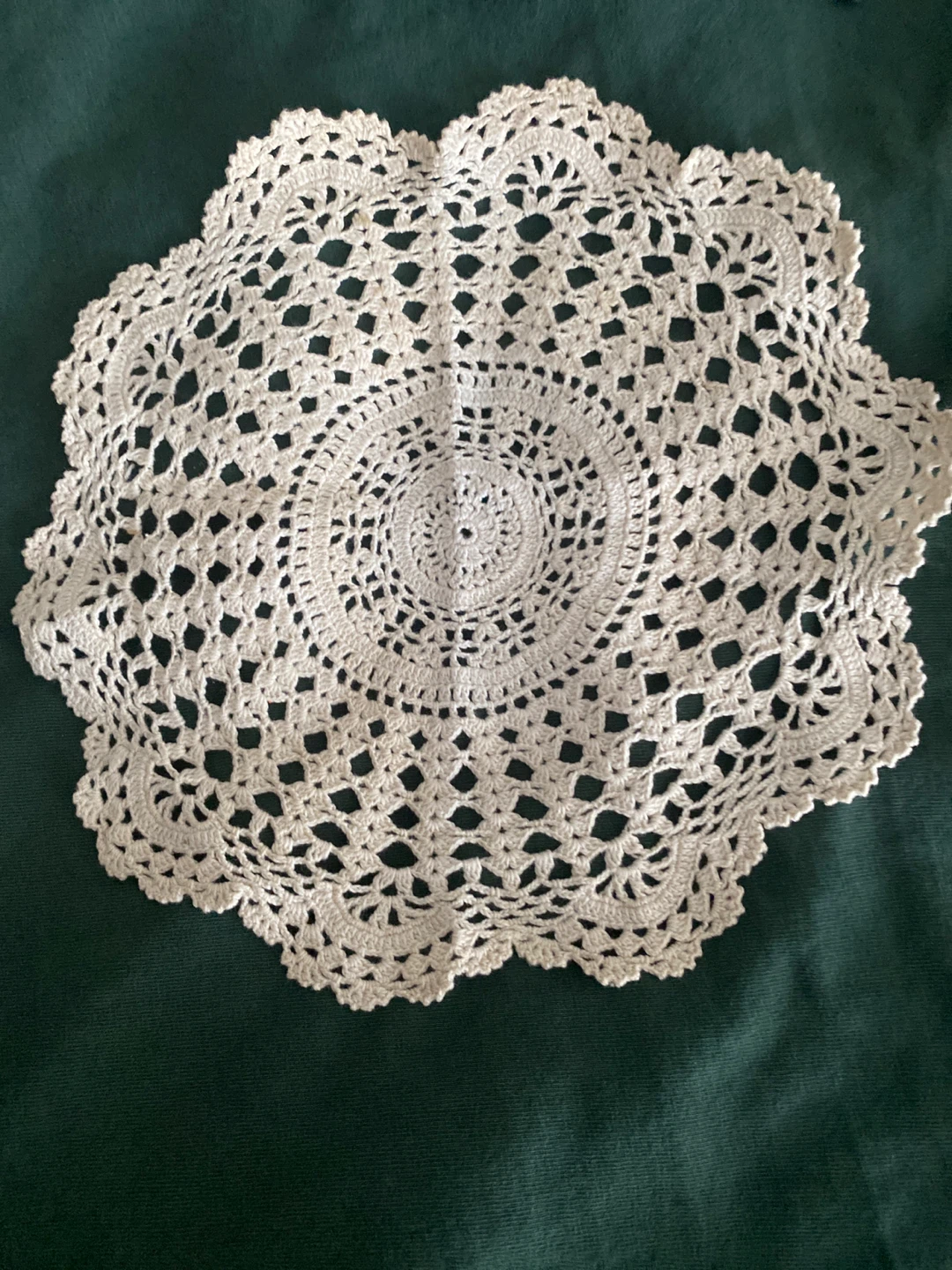 White & Beige Crochet Doilies - photo 2