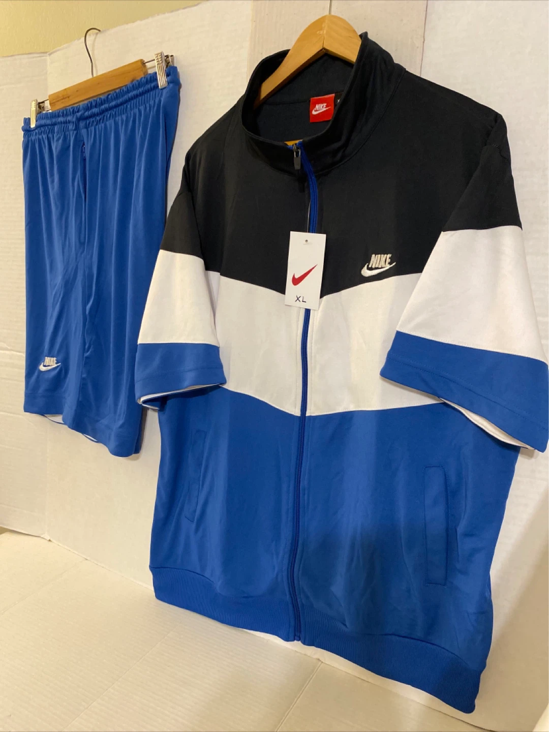 Nike Tracksuit Set Men's XL Jacket and Shorts - photo 2