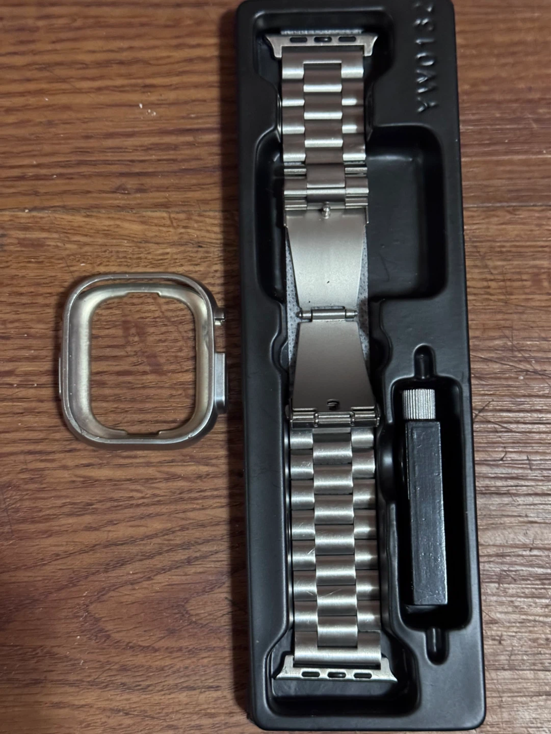 Fullmosa Stainless Steel Watch Band with Case