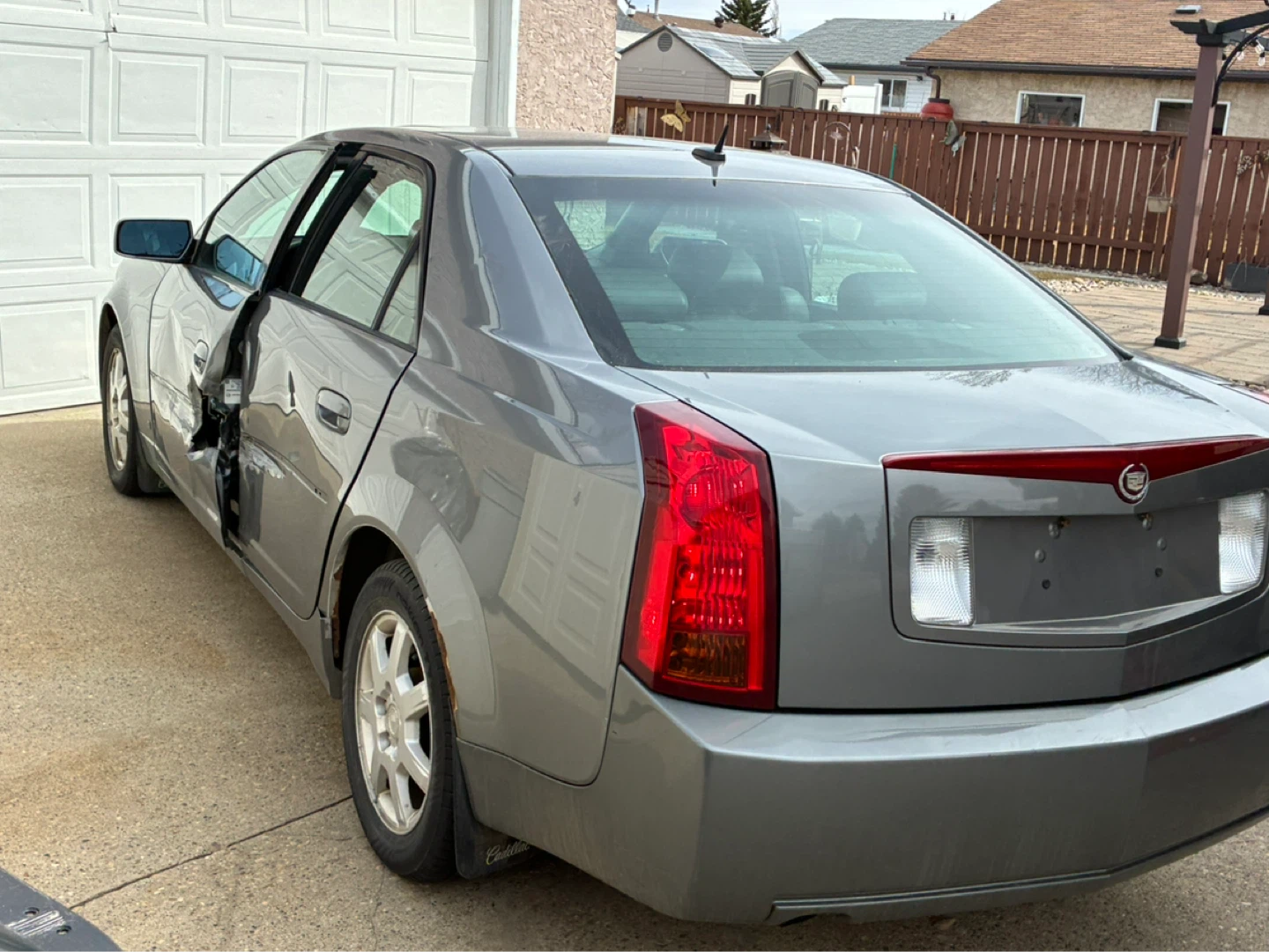 2006 Cadillac CTS Sedan - Damaged Right Side - photo 2