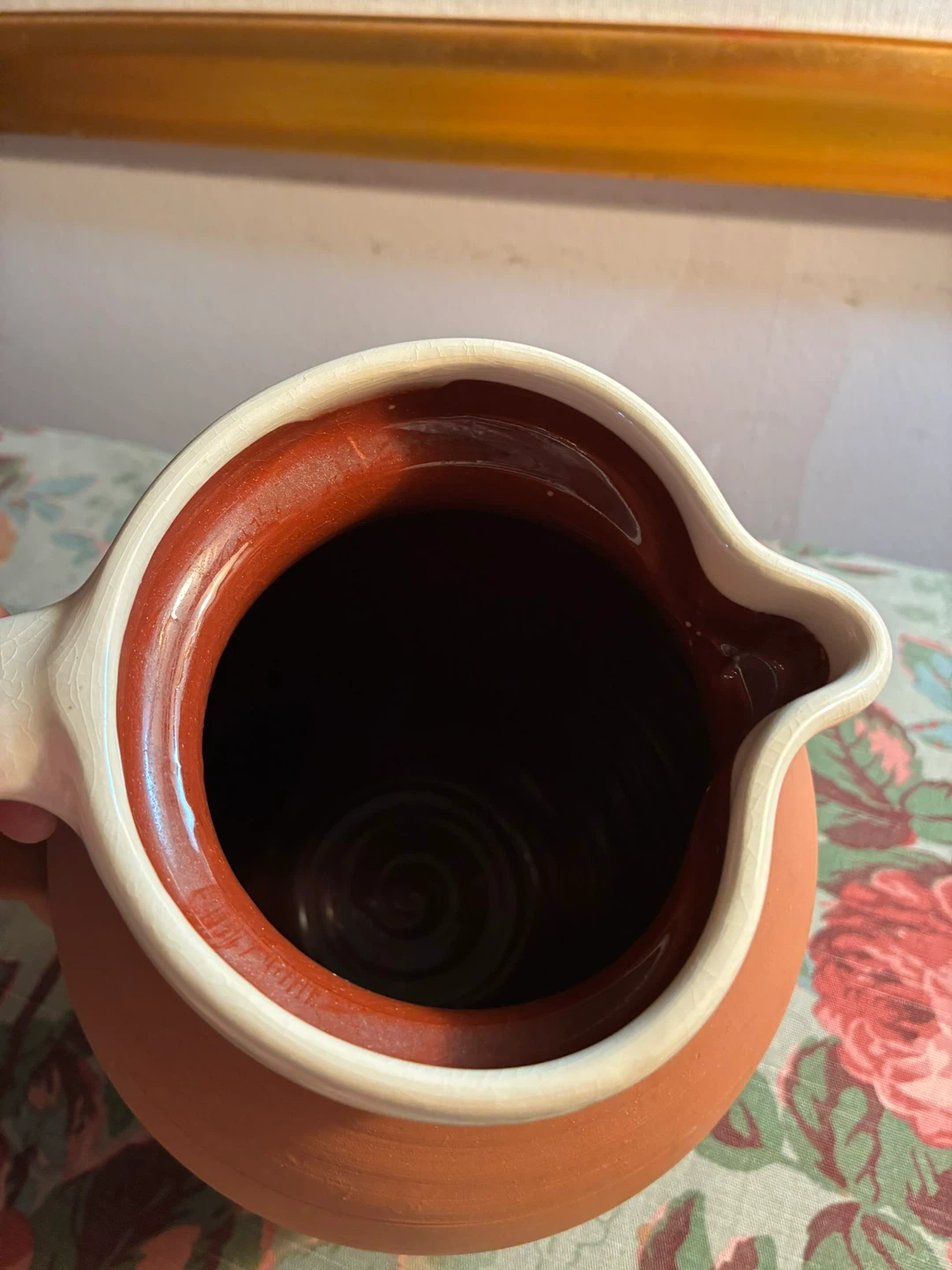 Terracotta Pitcher with Cream Handle - photo 2