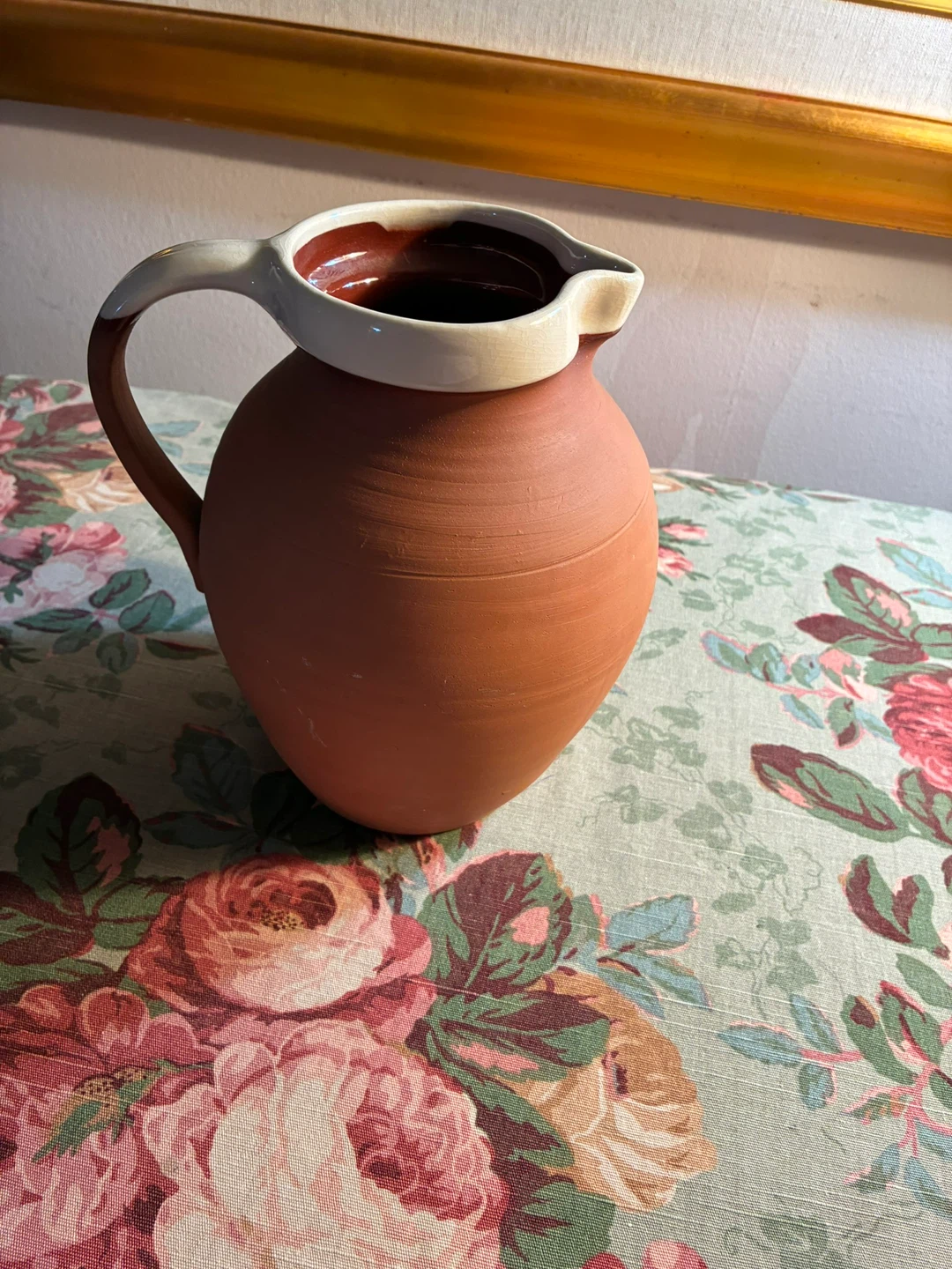 Terracotta Pitcher with Cream Handle - photo 3