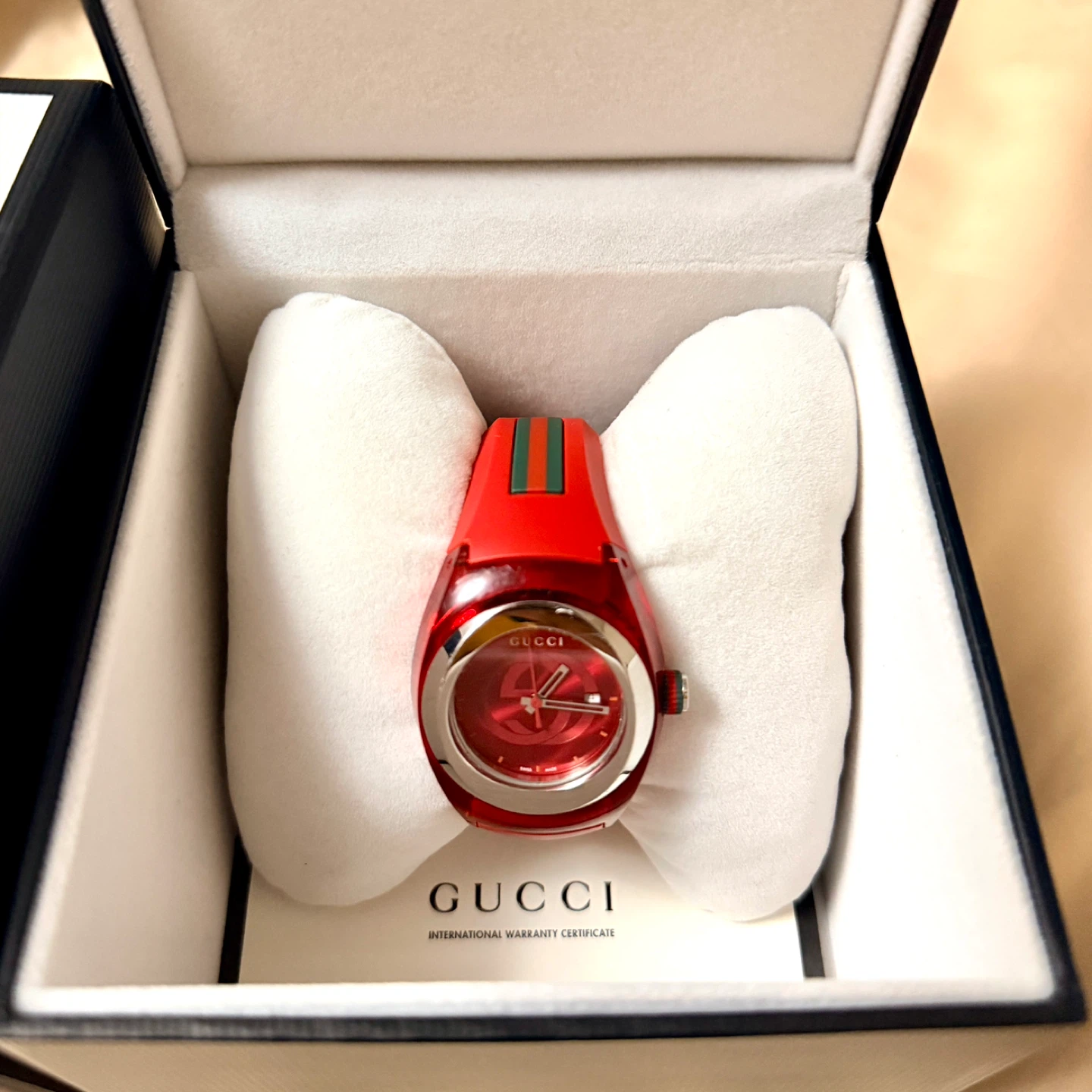 Gucci Sync Red Watch