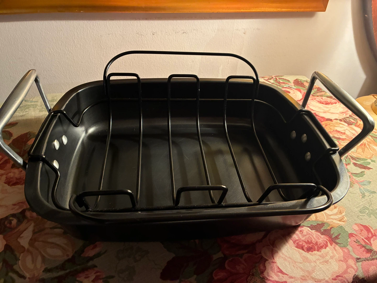 Black Roasting Pan with Rack - photo 2
