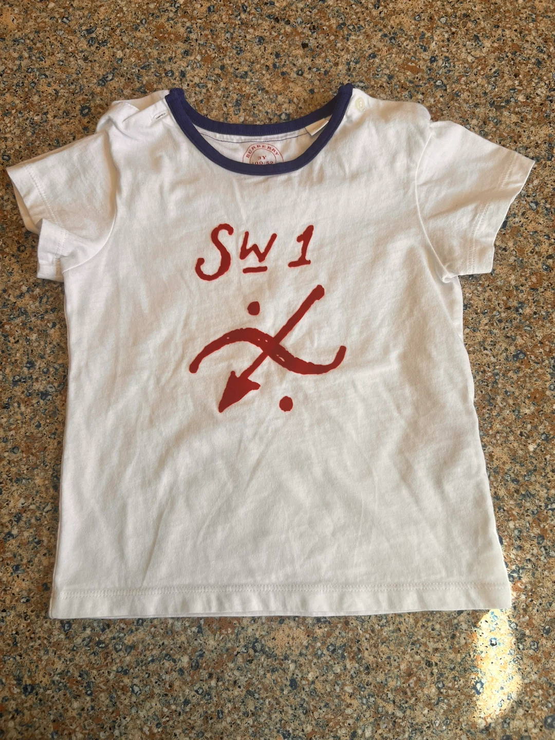 Original & authentic Burberry White Cotton T-