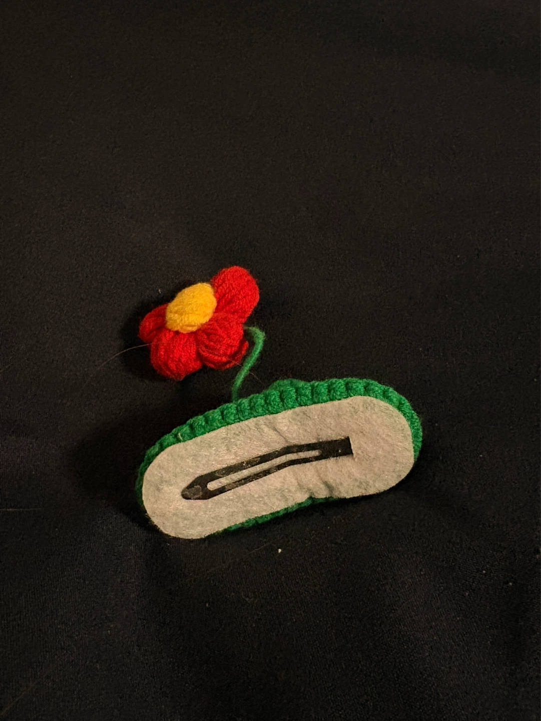 Handmade Crochet Flower Hair Clip - photo 2