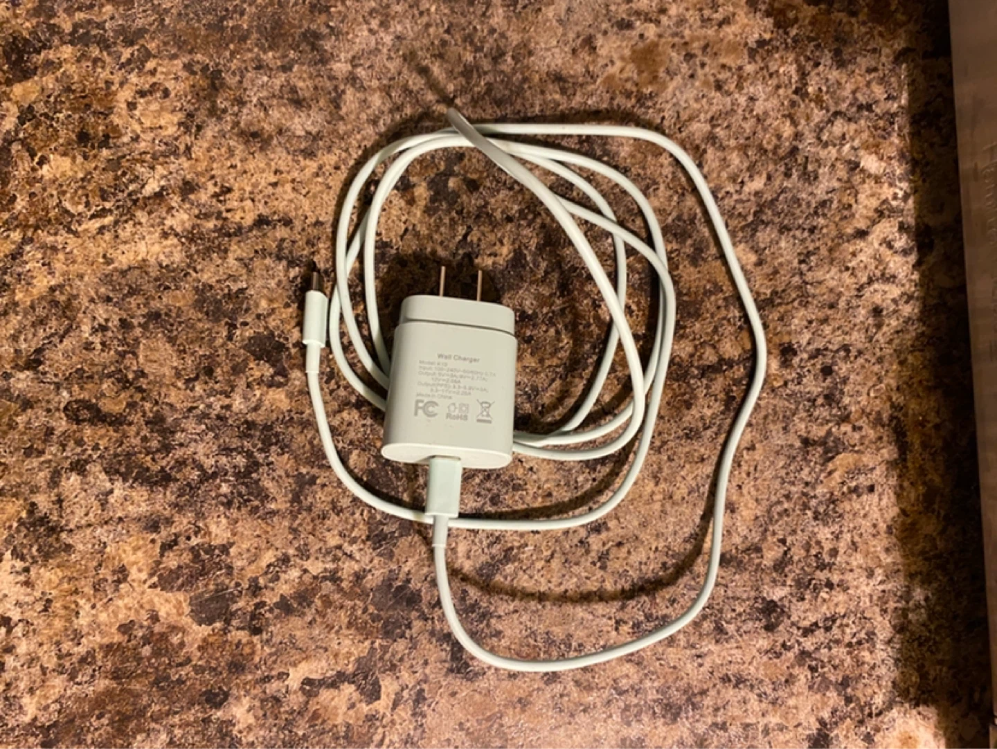LG G5 Silver Smartphone with Charger - photo 3