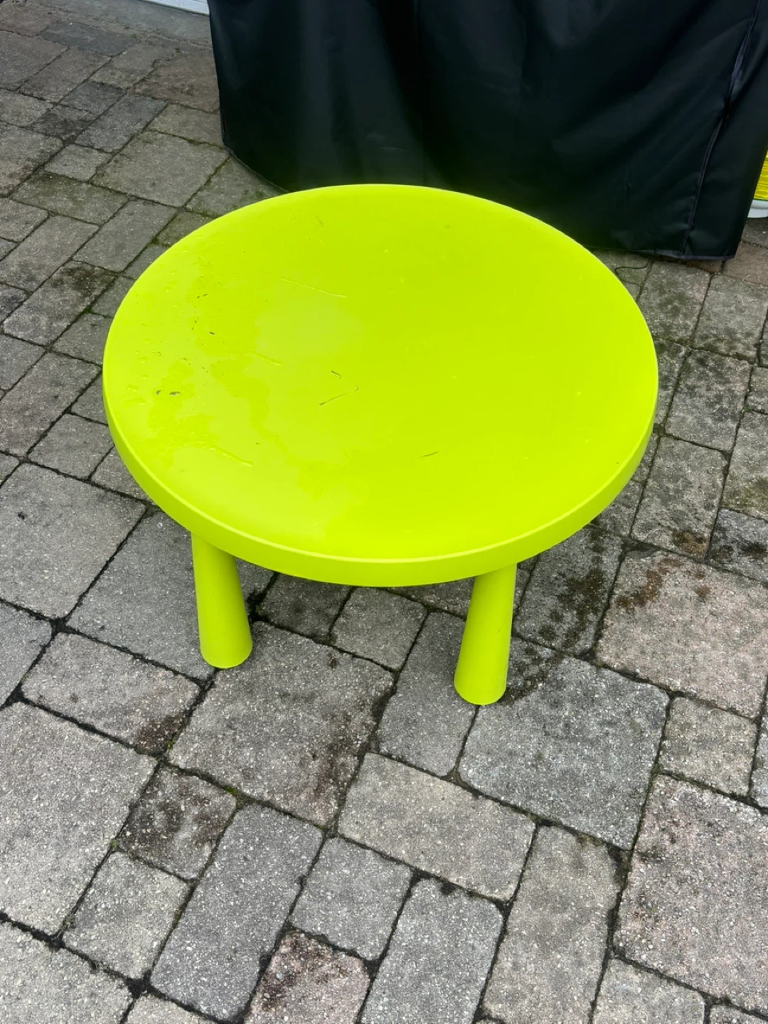 Kids Round Table - Bright Green Plastic - photo 2