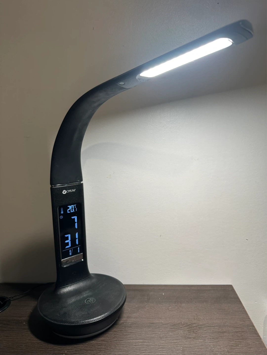 OttLite Wireless Charging LED Desk Lamp