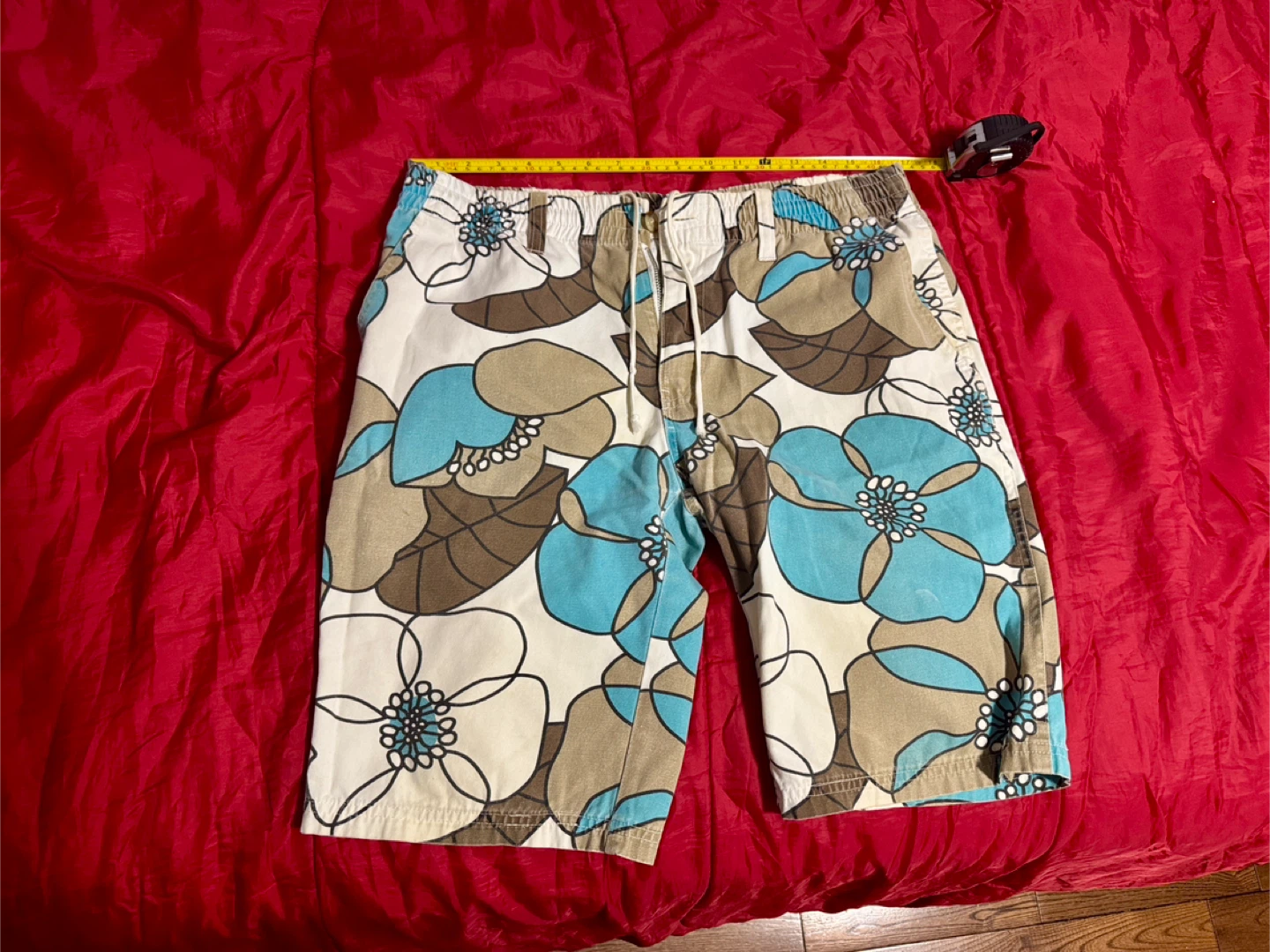 Hula Lan Aloha Hawaii Floral Shorts33x20