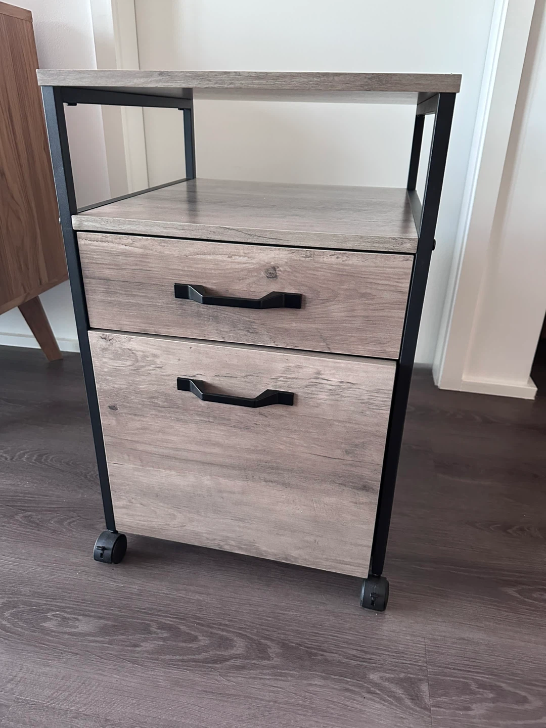 2-Drawer Filing Cabinet with Wheels