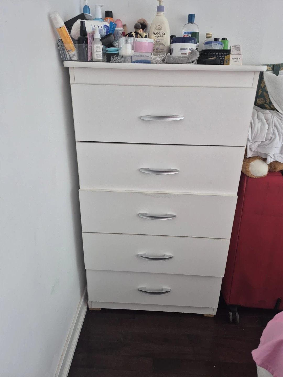 White 5-Drawer Dresser