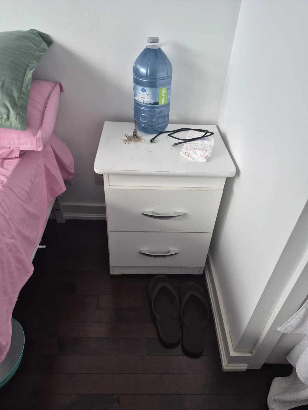 White 5-Drawer Dresser - photo 2