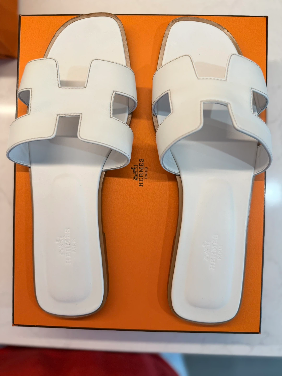 Hermès Oran Sandals White Leather Women's Size 40 - photo 3