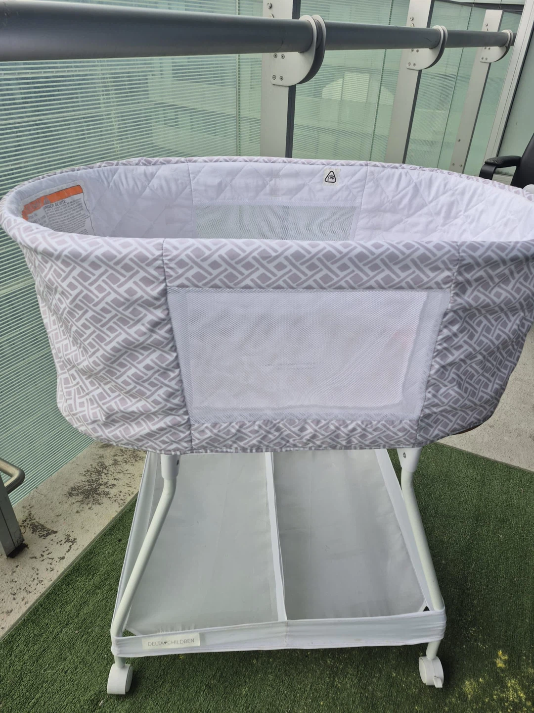 Delta Children Bassinet (musical and has lights)