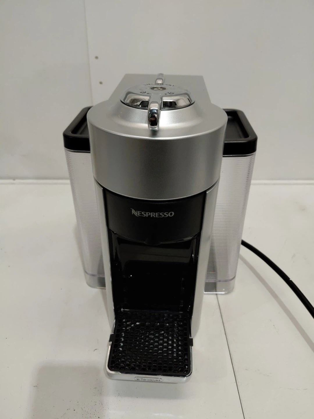 Nespresso DeLonghi Coffee Machine - photo 2