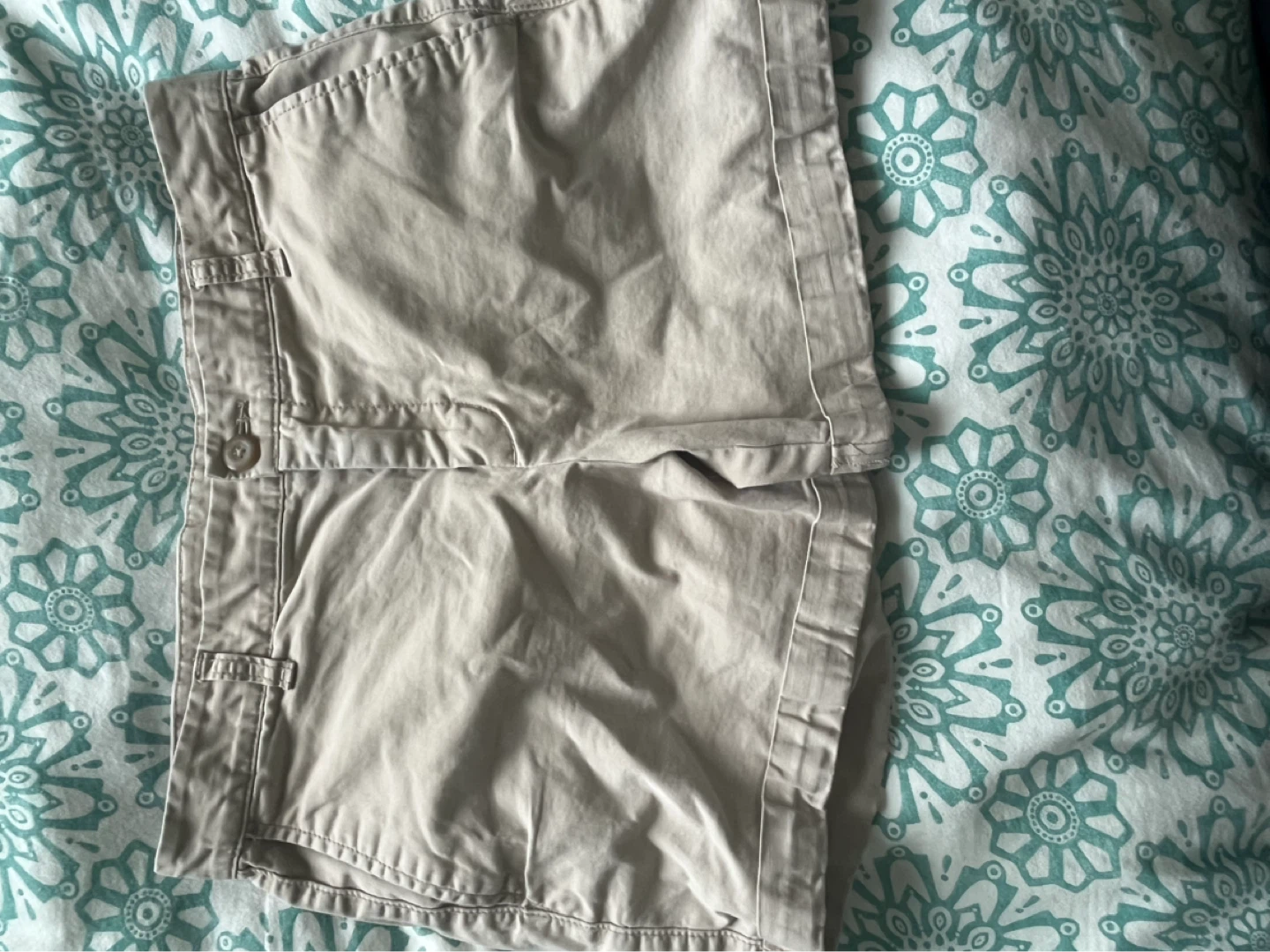 GAP shorts