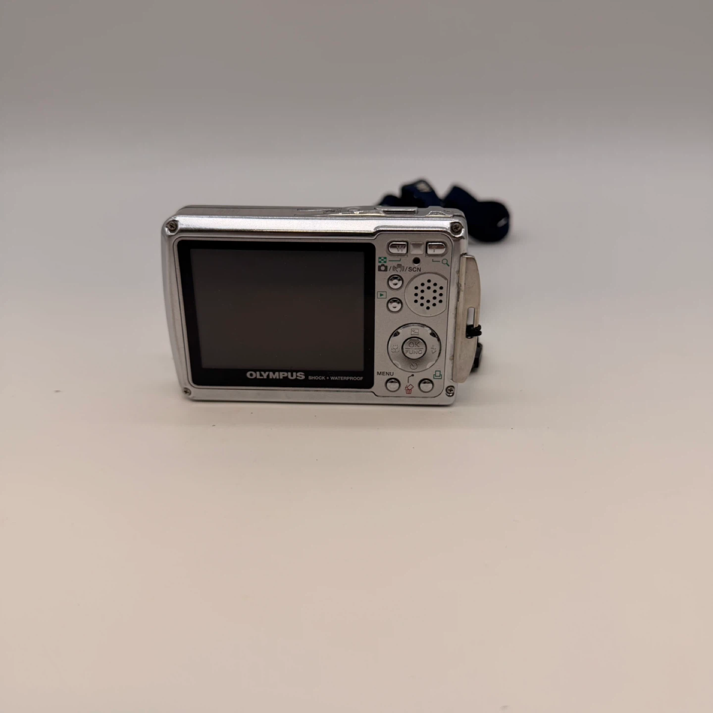 Olympus Stylus 720 SW Waterproof Digital Camera Tested Works - photo 3