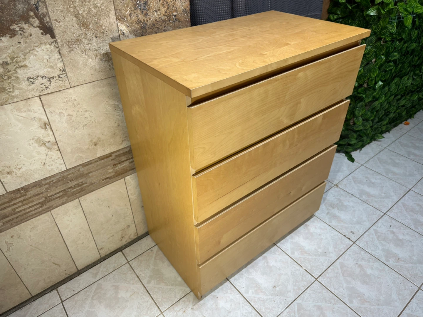 IKEA 4-Drawers Dresser - excellent condition - photo 2