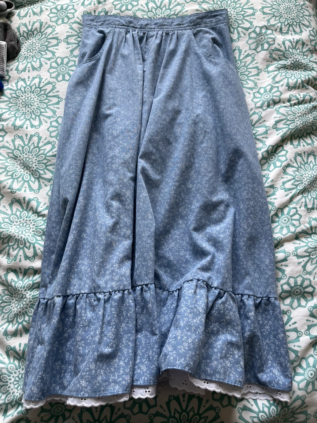 Vintage blue skirt!!