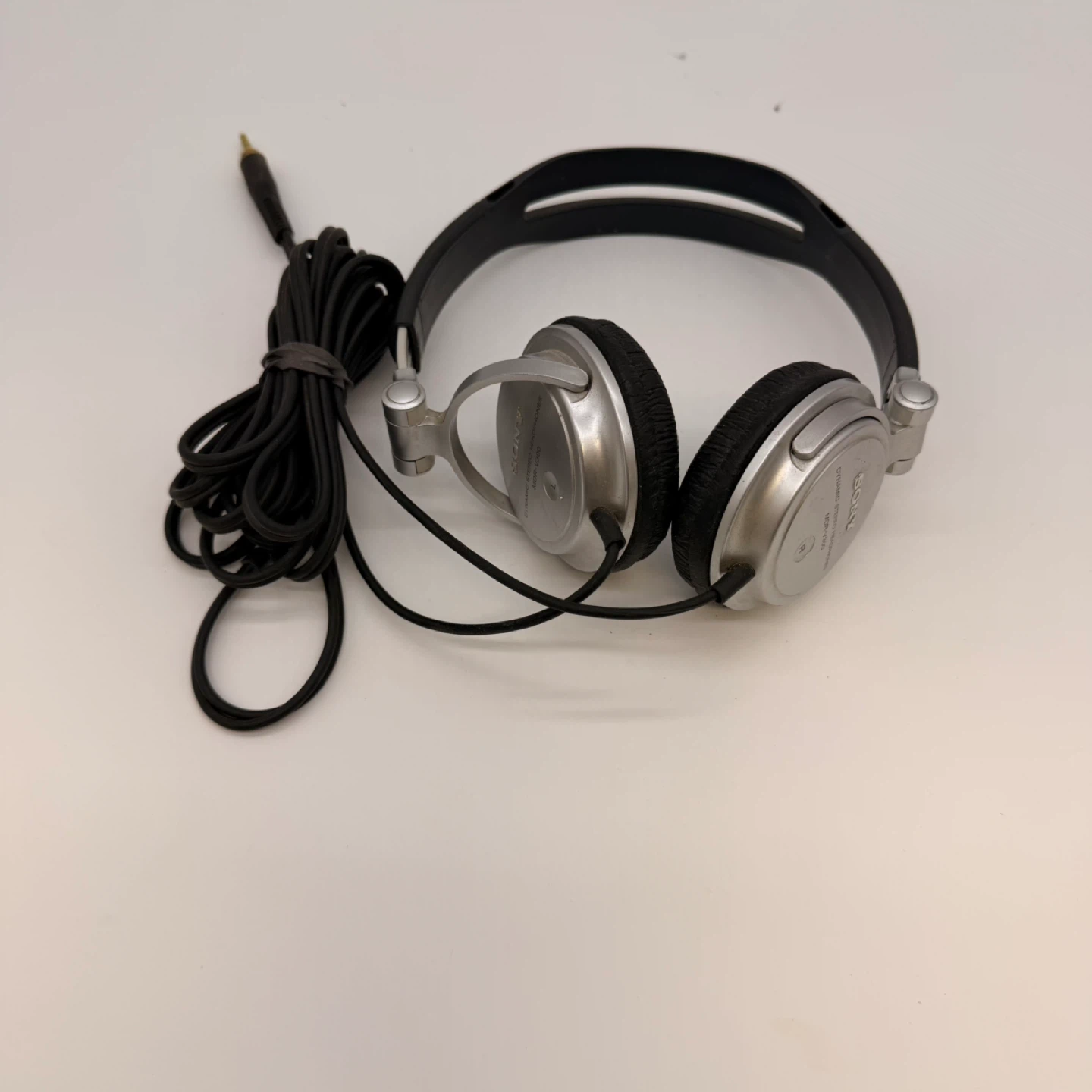 Sony MDR-V300 Studio Monitor Headphones - photo 2