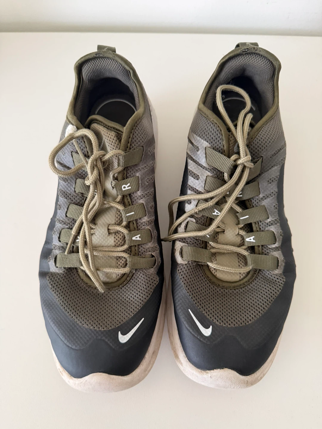 Nike Running Shoes Men / Boys - Size 7 - photo 2