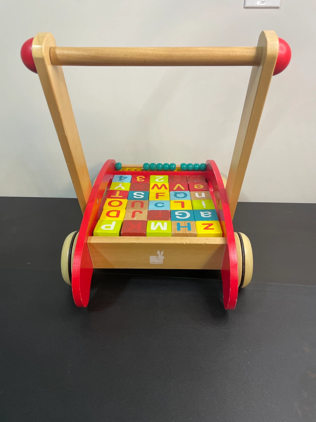 ✨High Quality👌 Janod Wooden Alphabet Walker Toy with Beads - photo 3