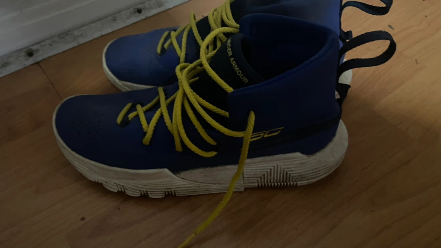 Under Armour Curry Shoes