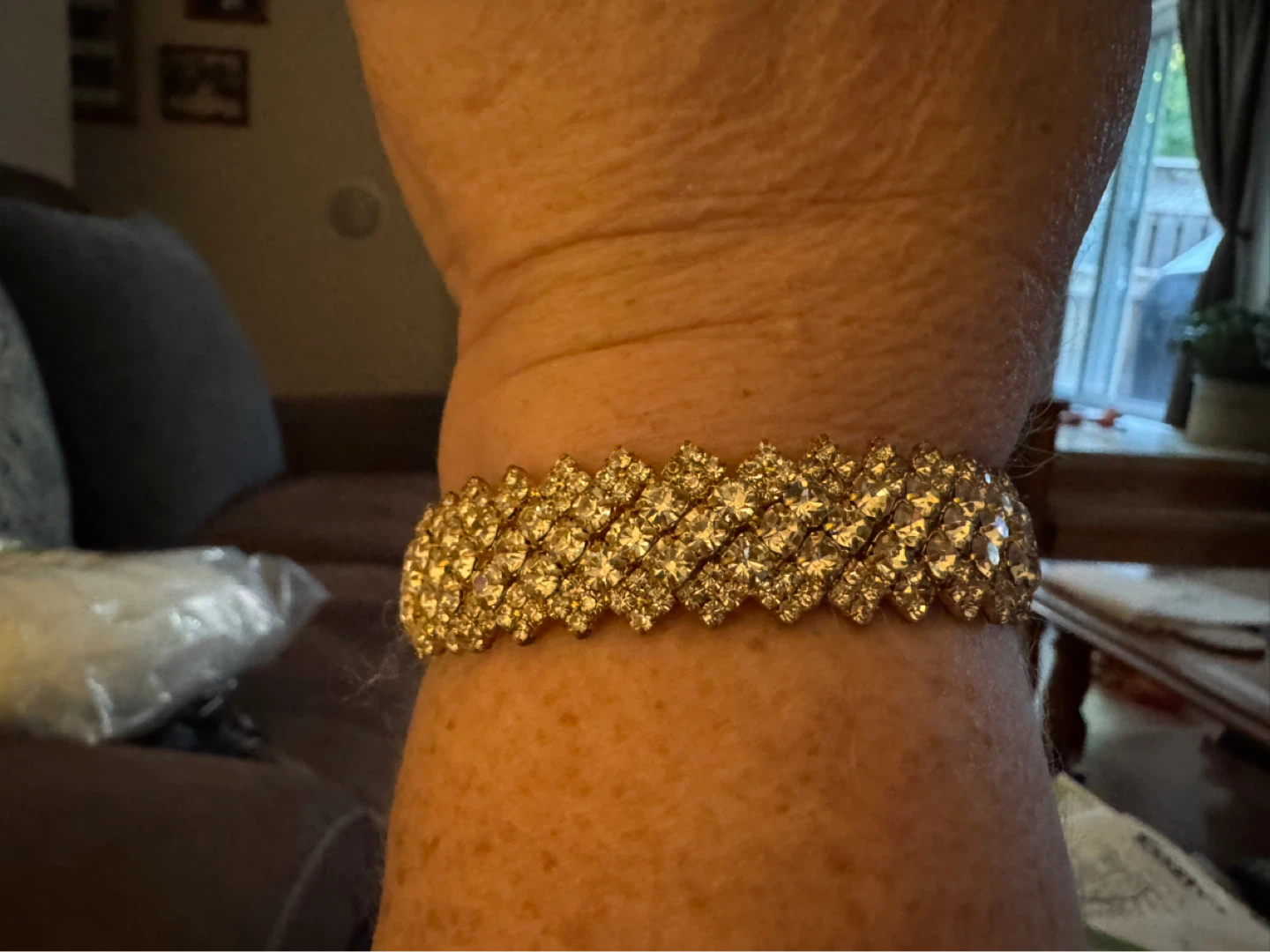 Gold-tone rhinestone bracelet - photo 3