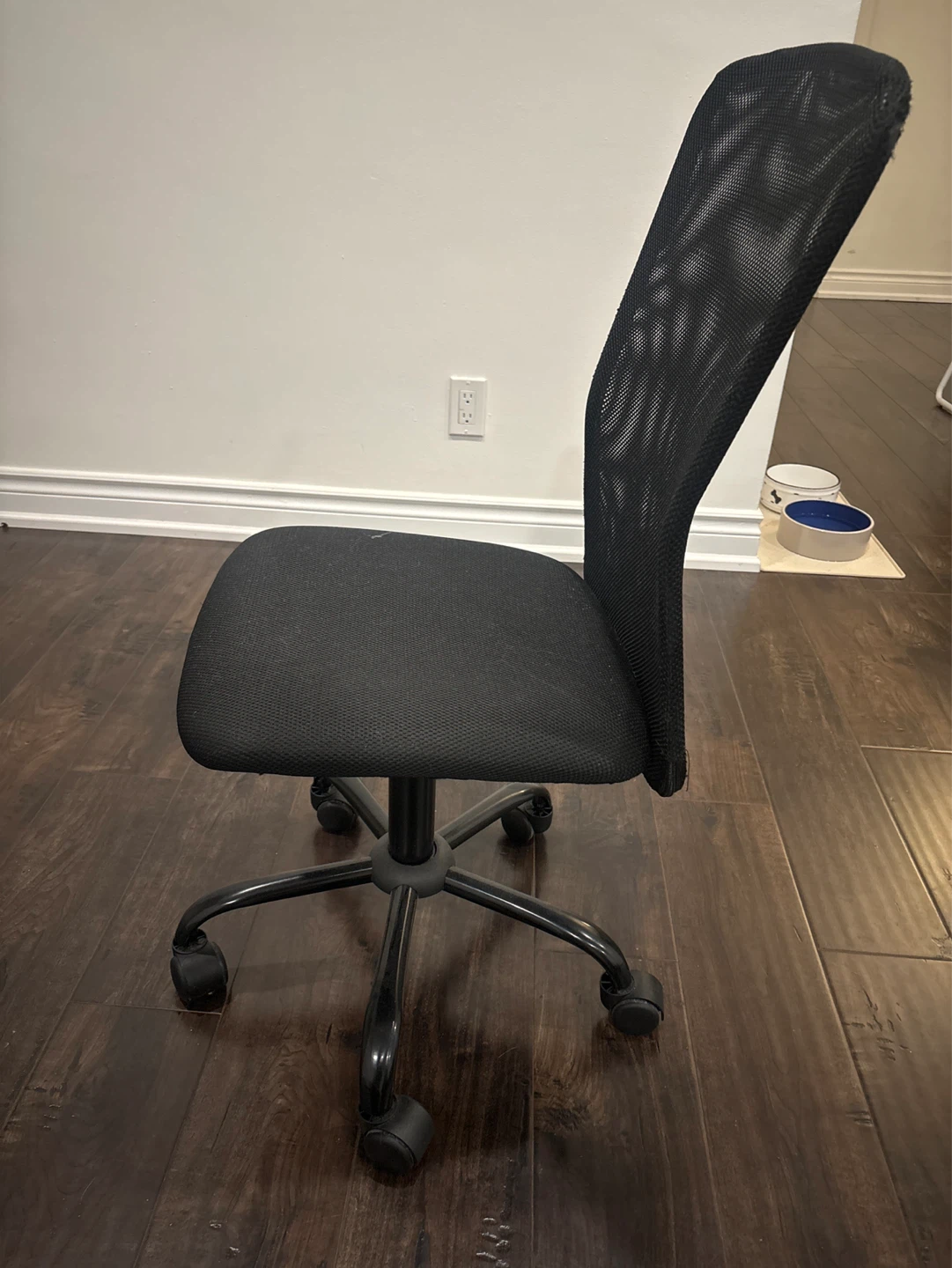 Black Mesh Office Chair