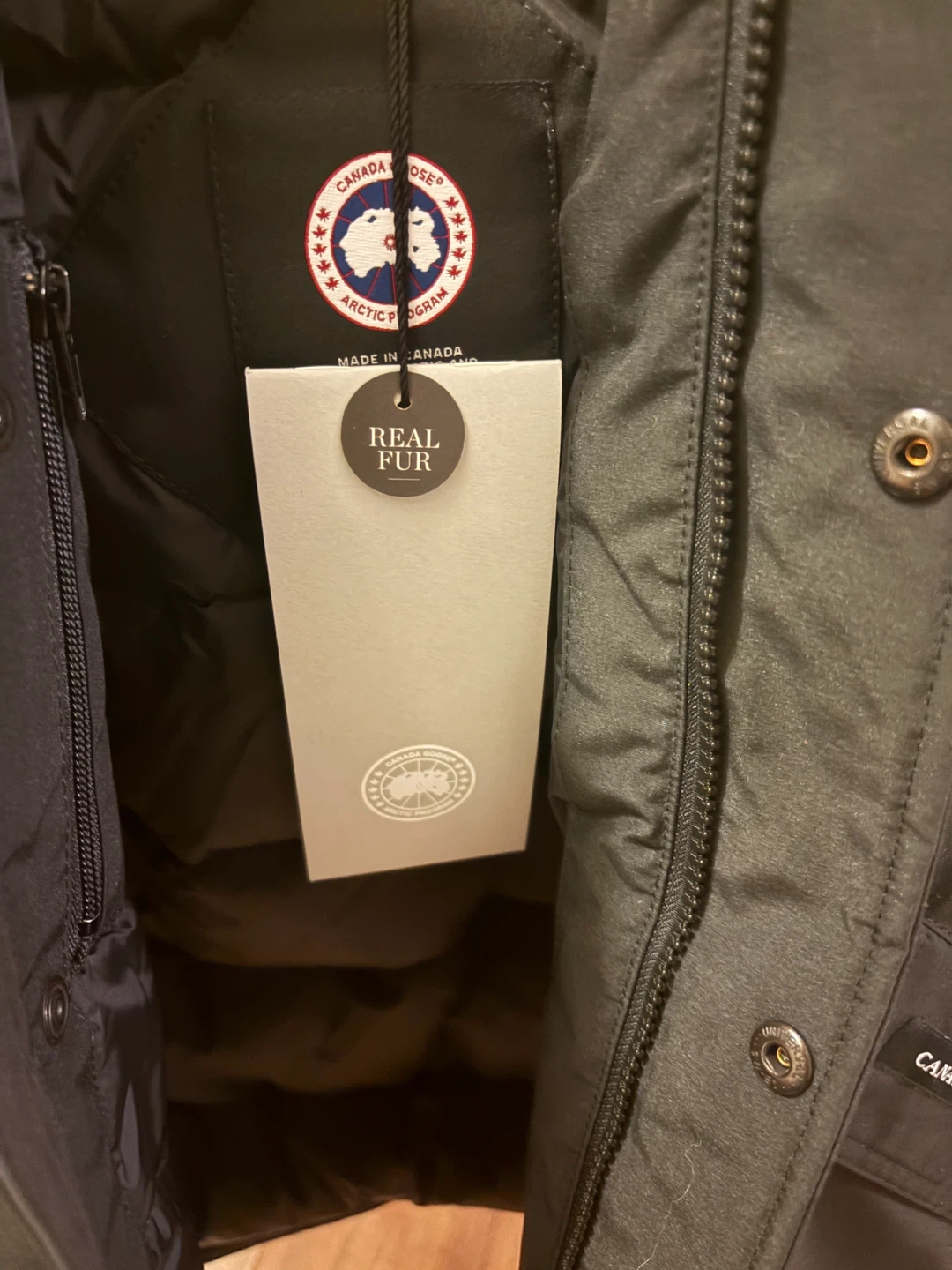 Brand new youth Canada goose Logan parka with fur - photo 5