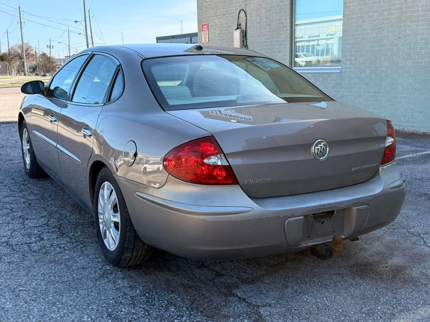 Buick LaCrosse Sedan - photo 4