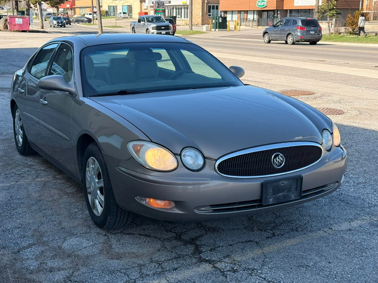Buick LaCrosse Sedan - photo 3