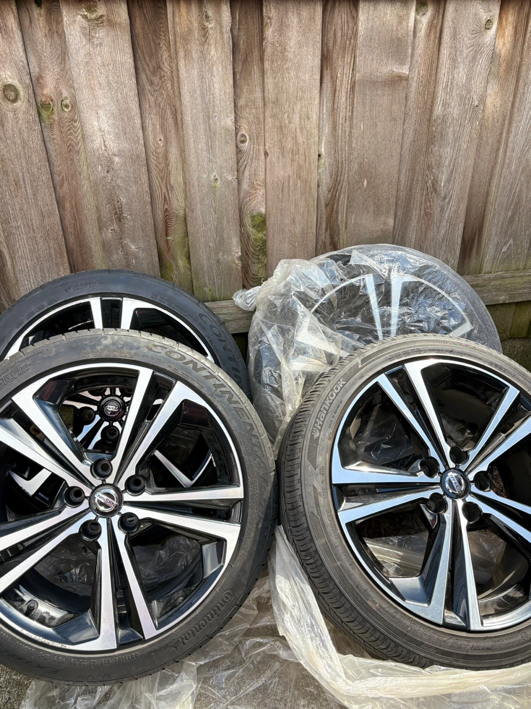 Nissan Alloy Wheels with Continental Tires - photo 2