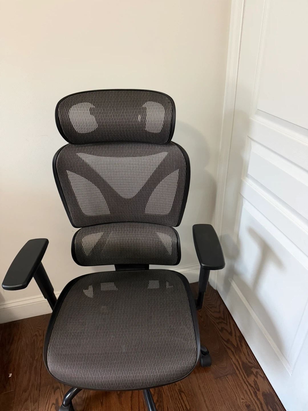 Ergonomic Mesh Office Chair