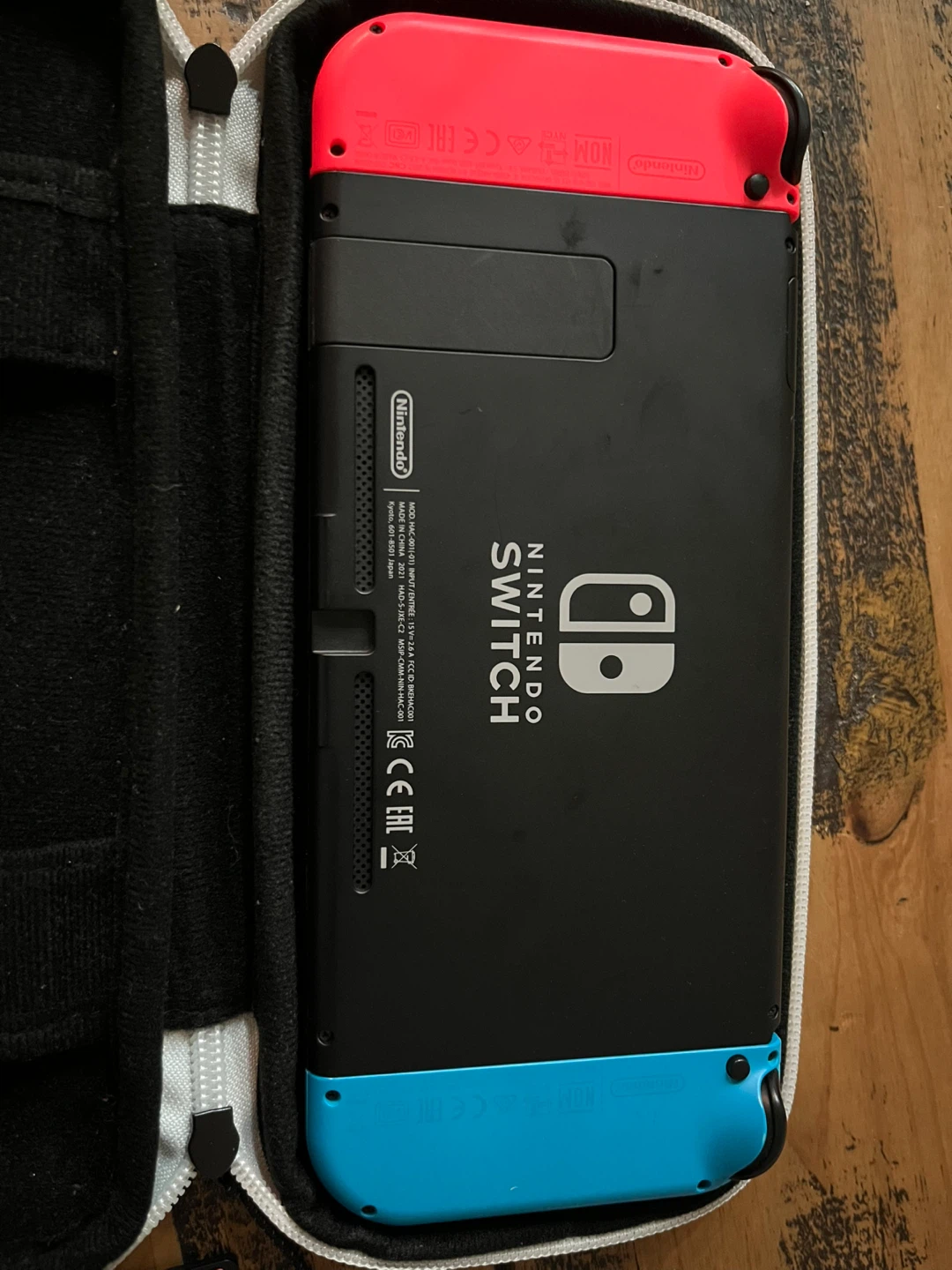 Nintendo Switch Console with 6 Games and Case - photo 3