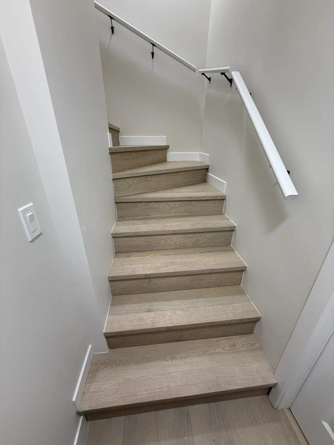 Legal 2-Bed Suite | Lewisburg Calgary | May 1 | Parking/Lndry - photo 2