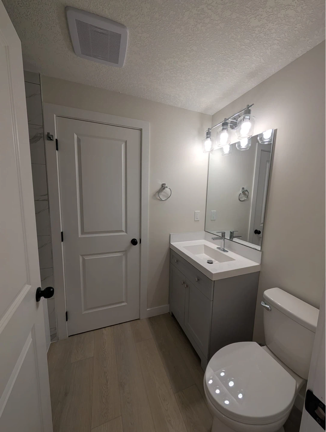 Legal 2-Bed Suite | Lewisburg Calgary | May 1 | Parking/Lndry - photo 5
