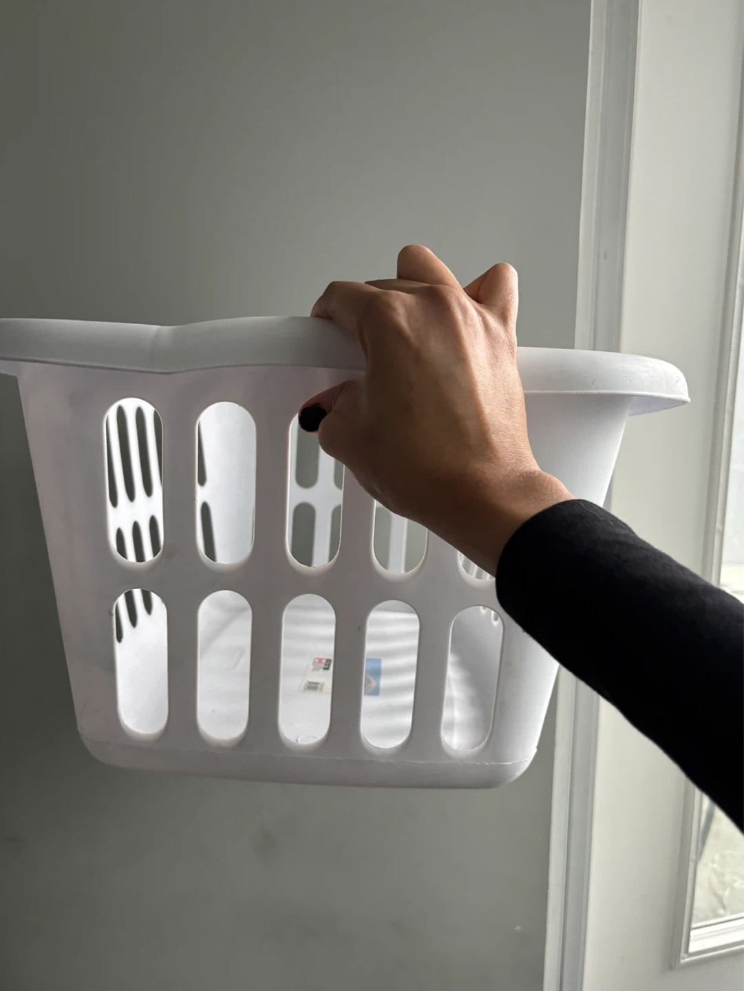 Sterilite Laundry Basket - White, 53 L - photo 2
