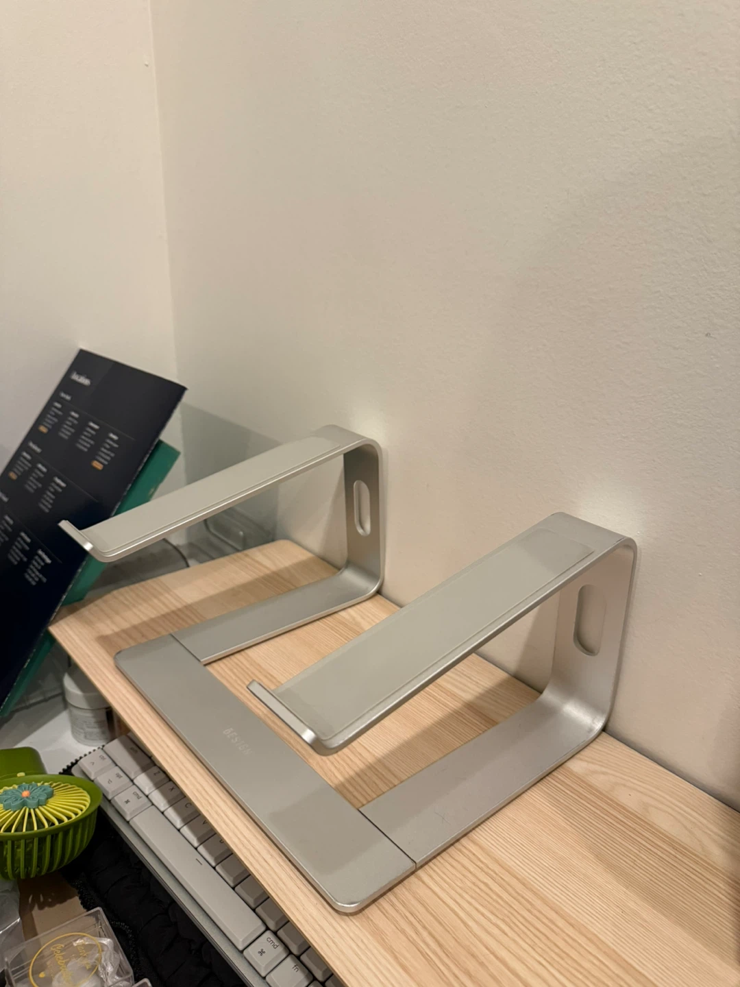 Aluminum Laptop Stand - asap by April 25