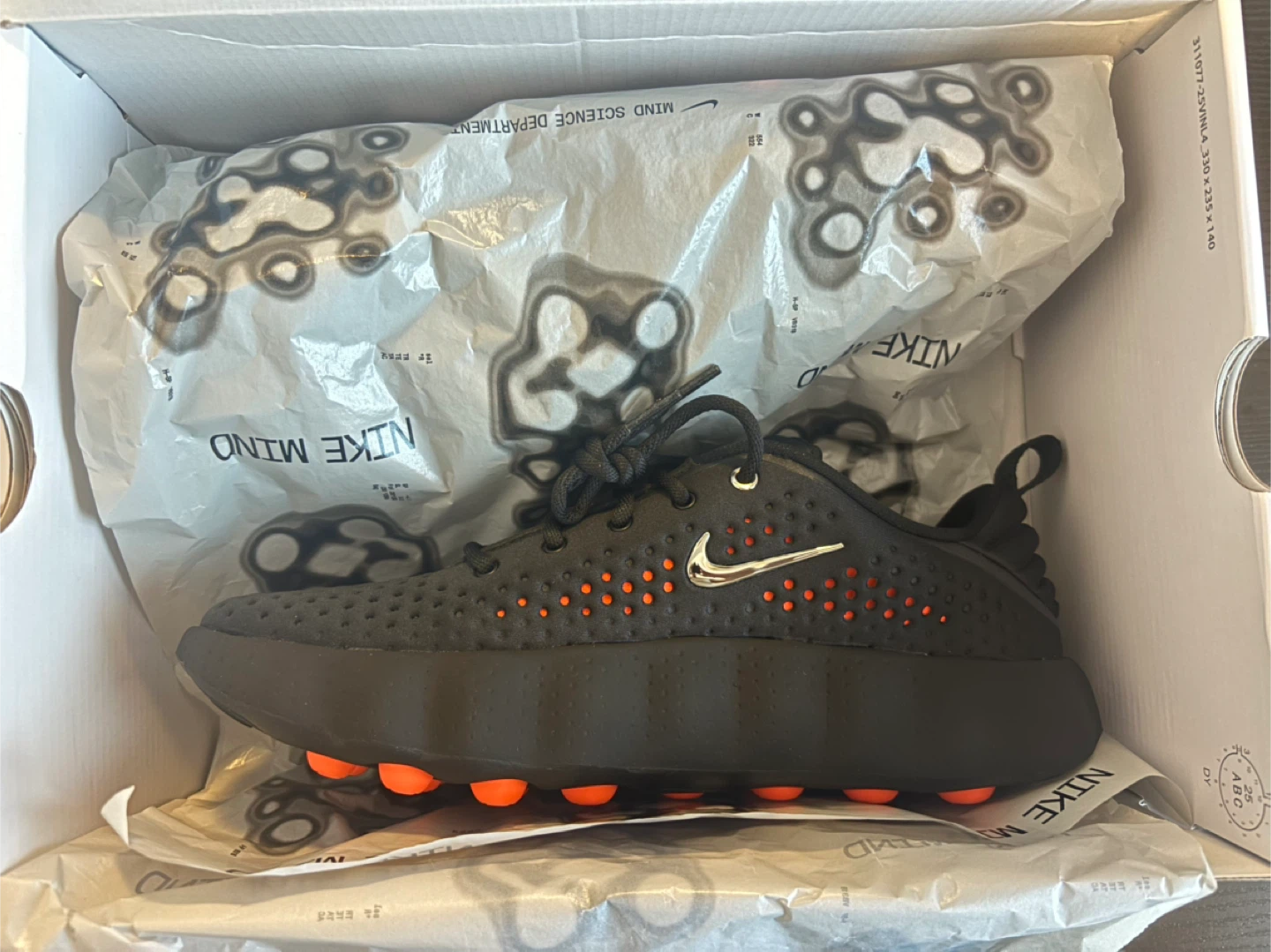 Nike Mind 002 Black size 9 Men’s/10.5 Women’s