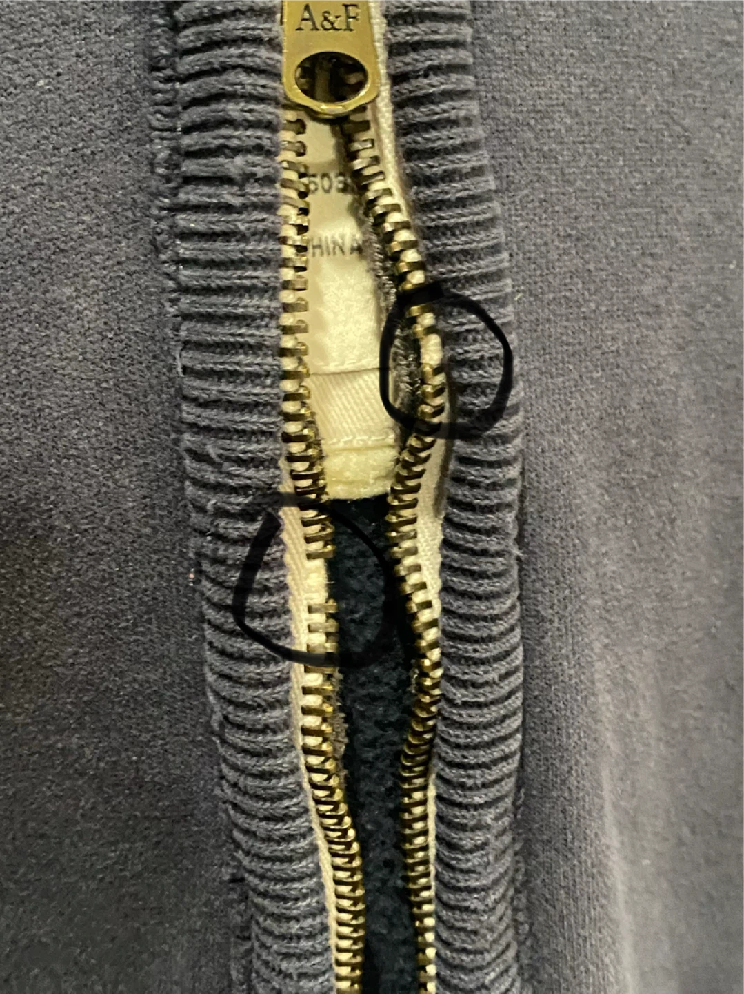 Vintage Abercrombie & Fitch Zip-Up Hoodie - photo 3