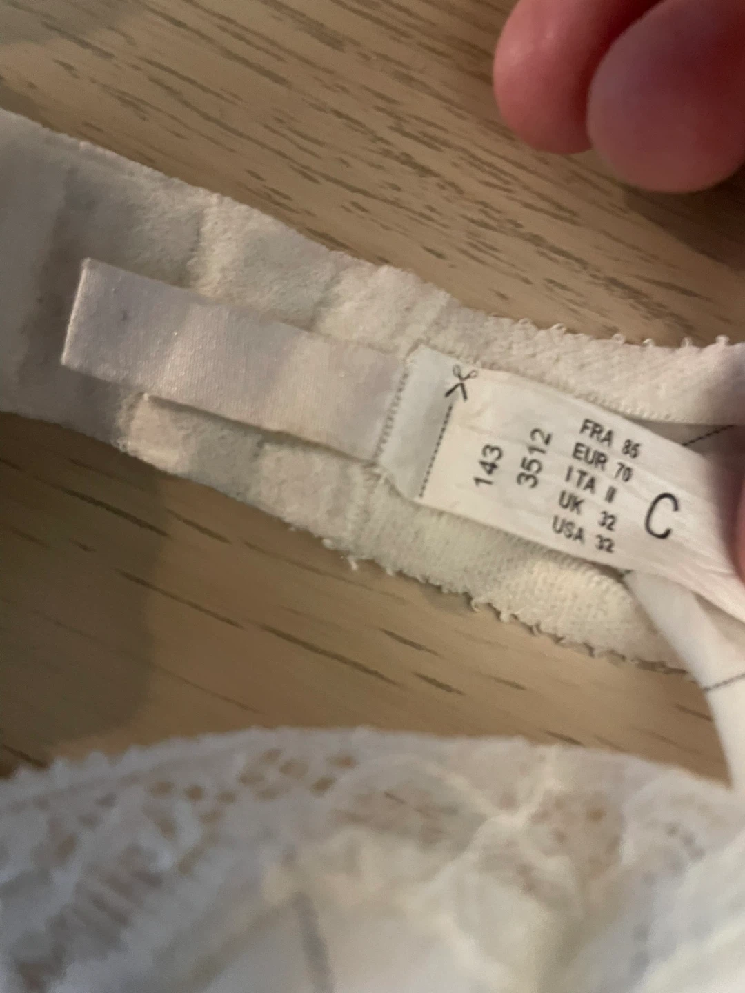 Chantelle White Pinstripe Bra - photo 3