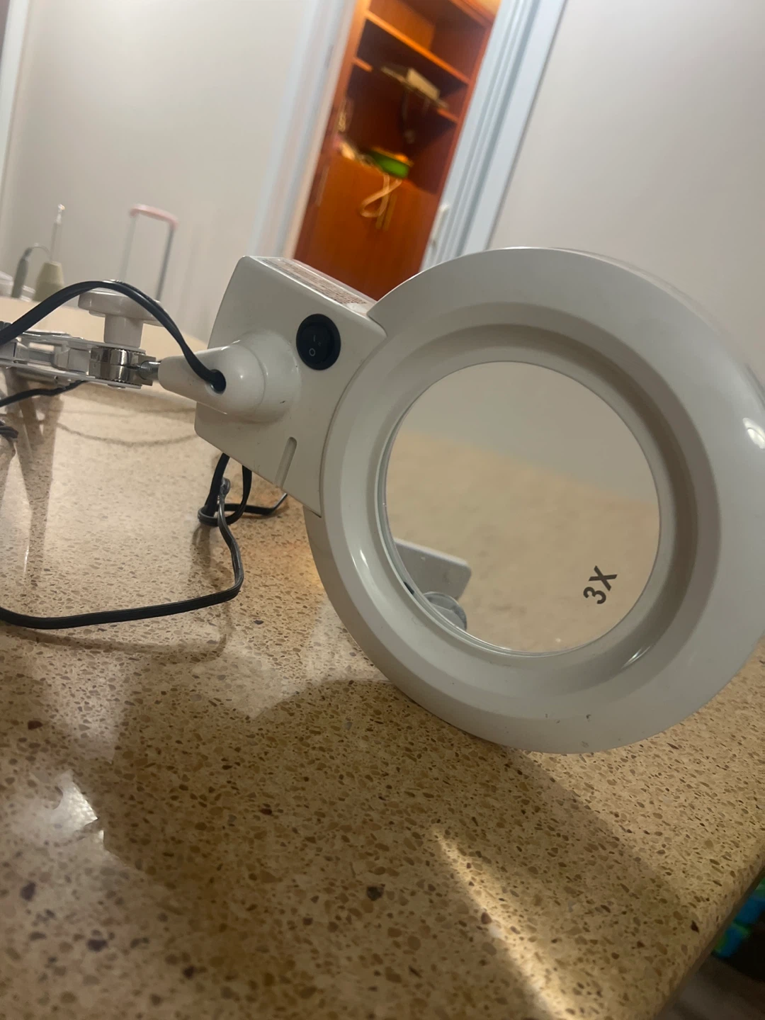 Magnifying Lamp with Light - photo 2