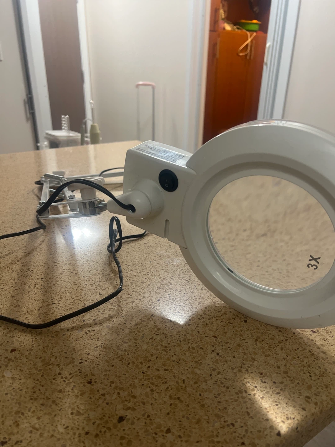 Magnifying Lamp with Light
