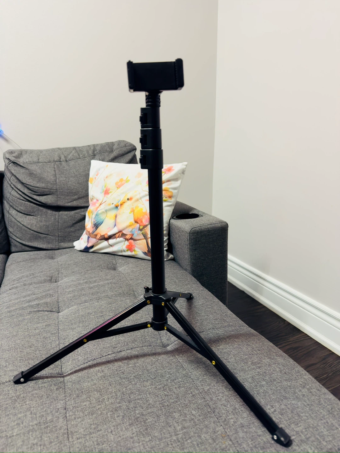 Phone Tripod - photo 2