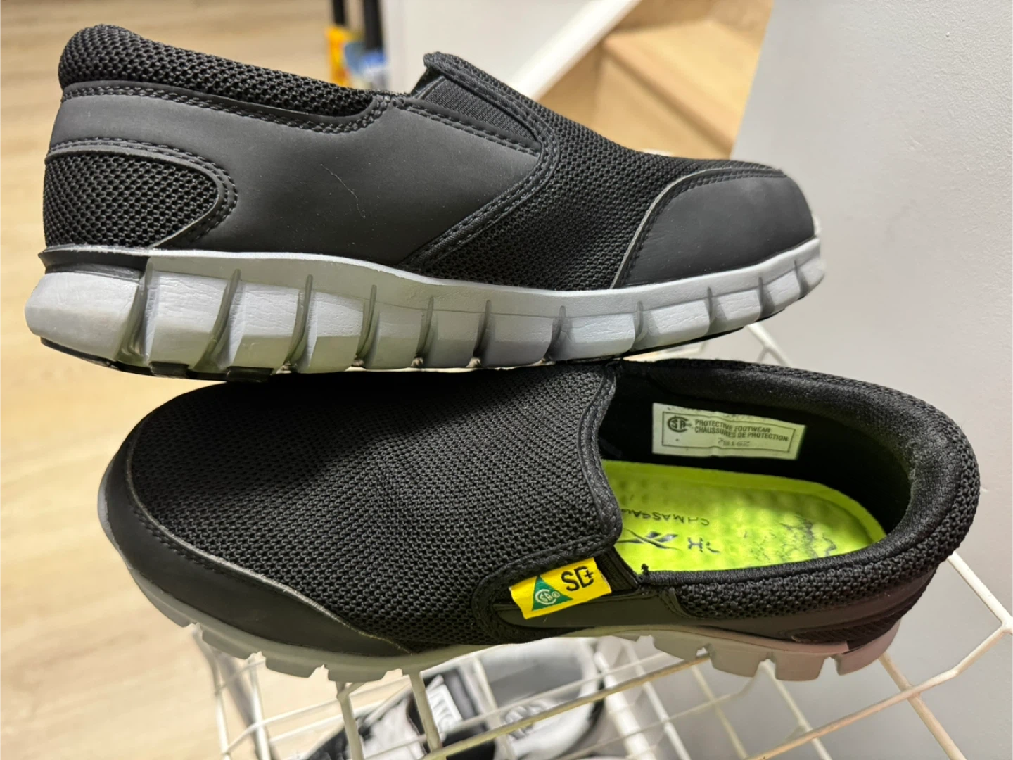 Reebok Safety Shoes US Men 5.5 / US Women 7 Wide