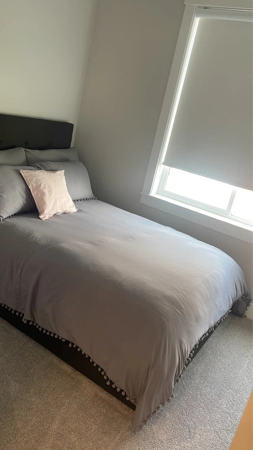 Private Room for Rent – Available June 15th, 2026